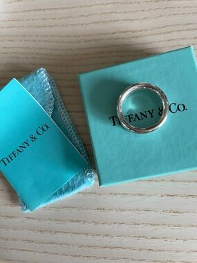 Size 7 Tiffany & Co Ring